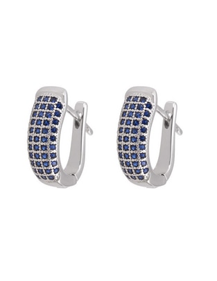 Aretes con acabado baño de rodio Aretes con acabado baño de rodio