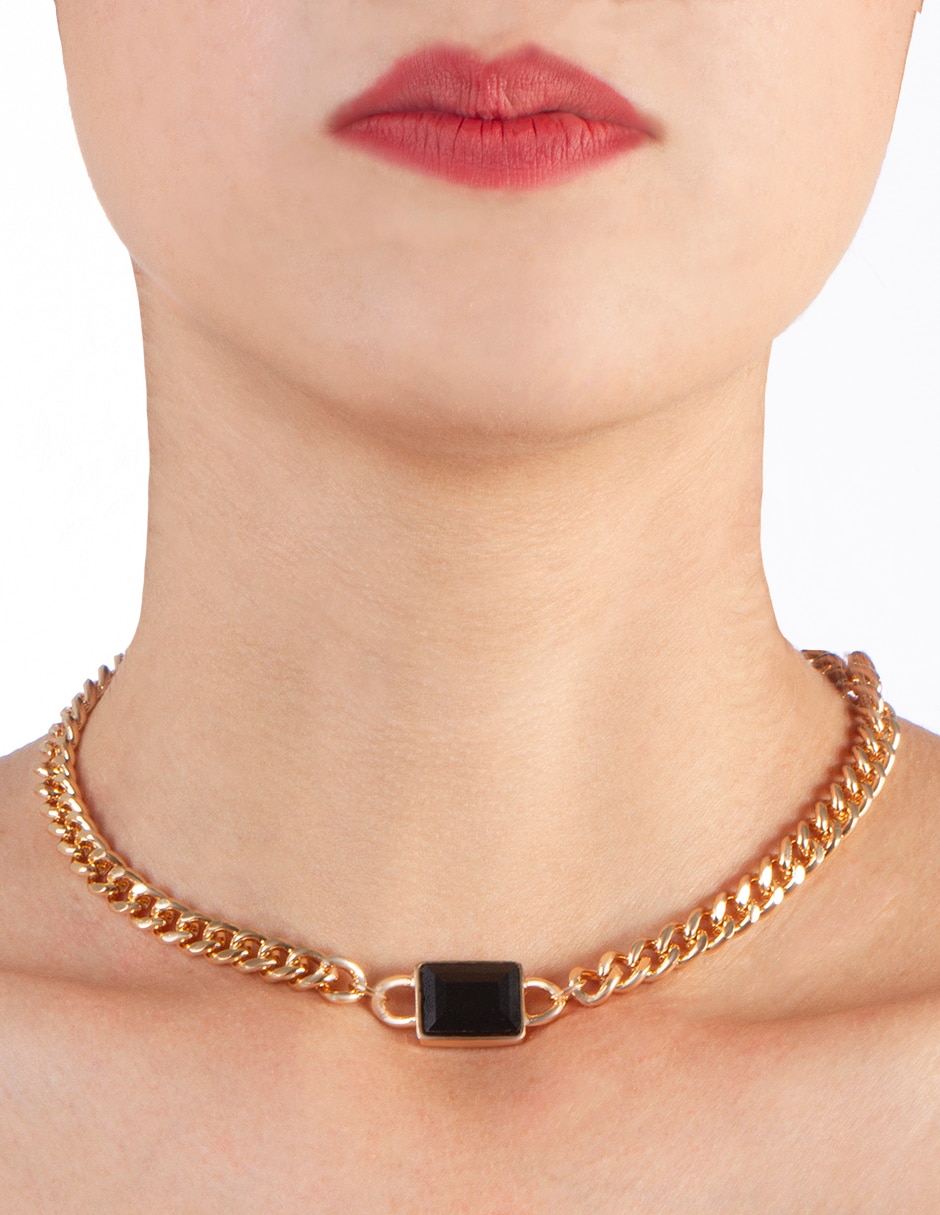 Collar rectangular con acabado baño de oro 18 K 3