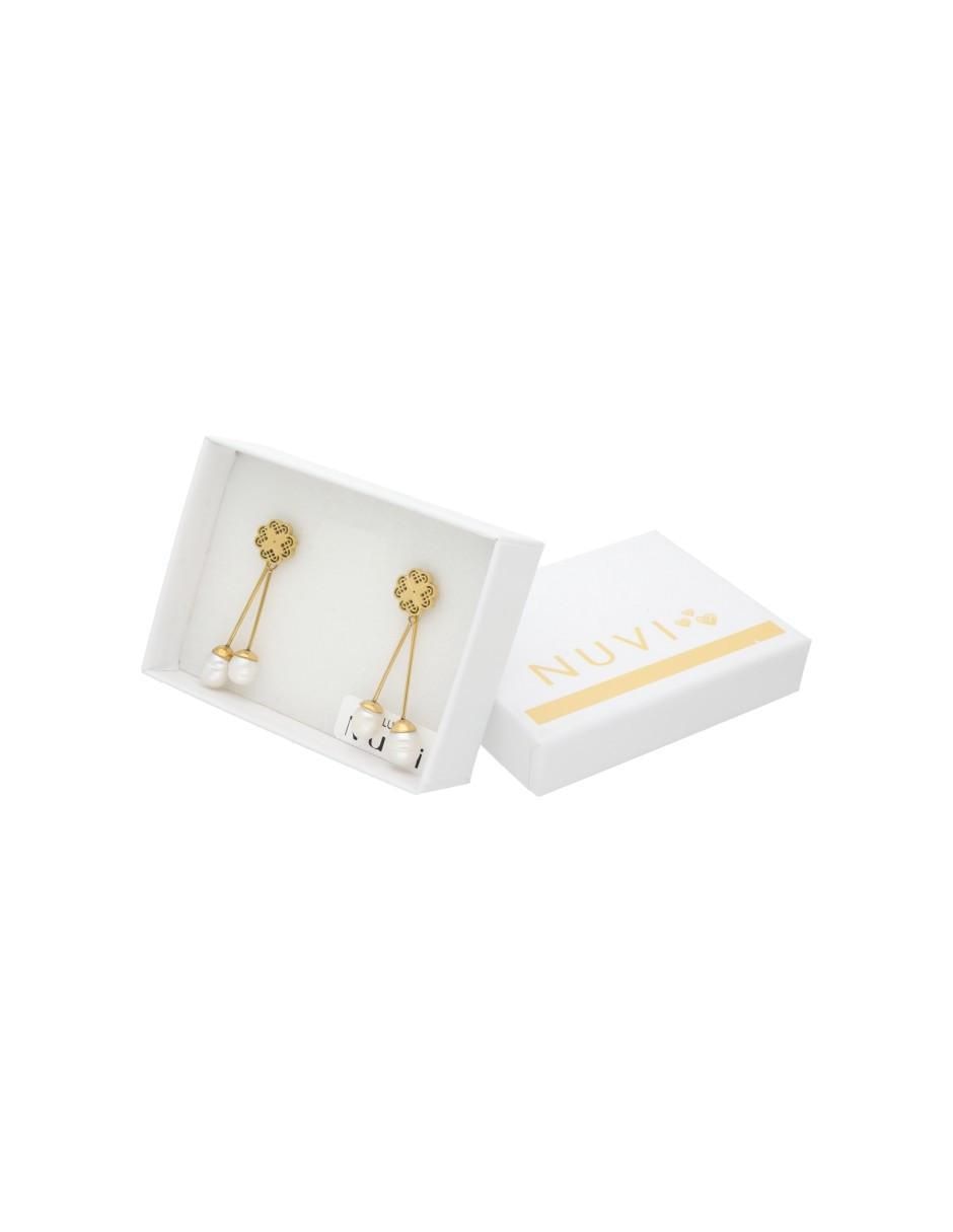 Aretes de trébol con acabado brillante 3