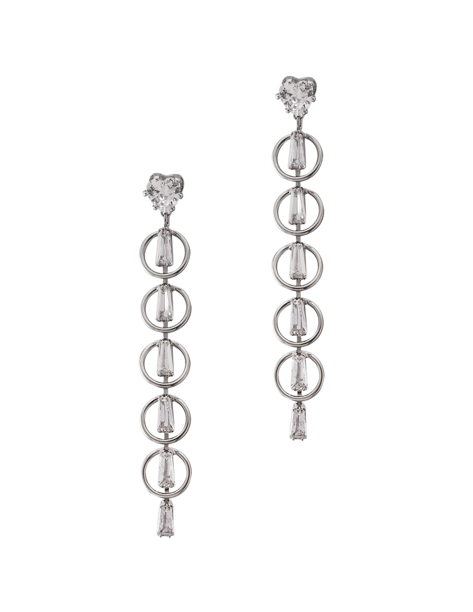 Aretes con acabado baño de rodio