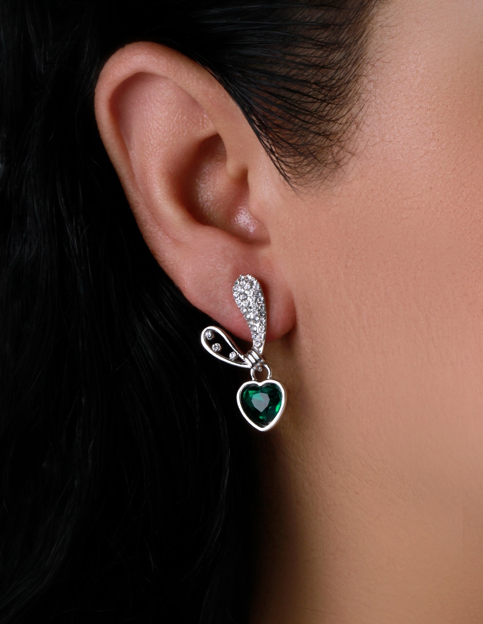 Aretes de corazón con acabado baño de rodio cristal 4