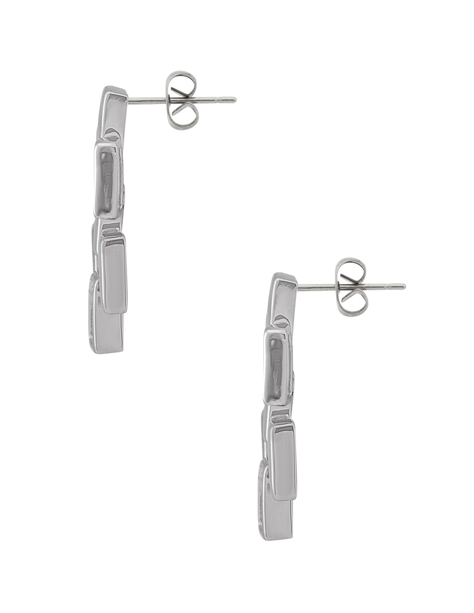 Aretes rectangulares con acabado baño de rodio 2