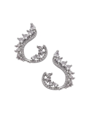 Aretes con acabado baño de rodio Aretes con acabado baño de rodio