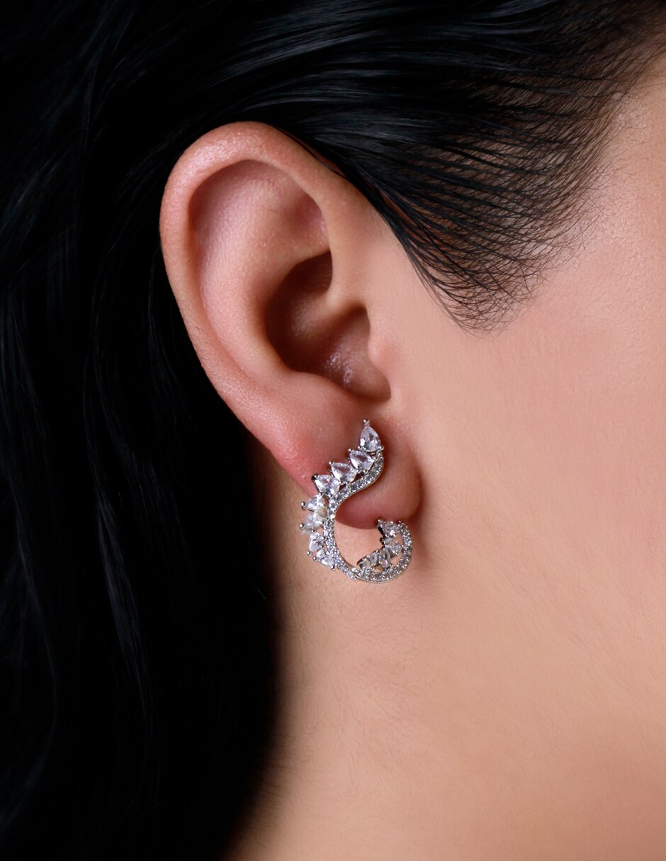 Aretes con acabado baño de rodio 4