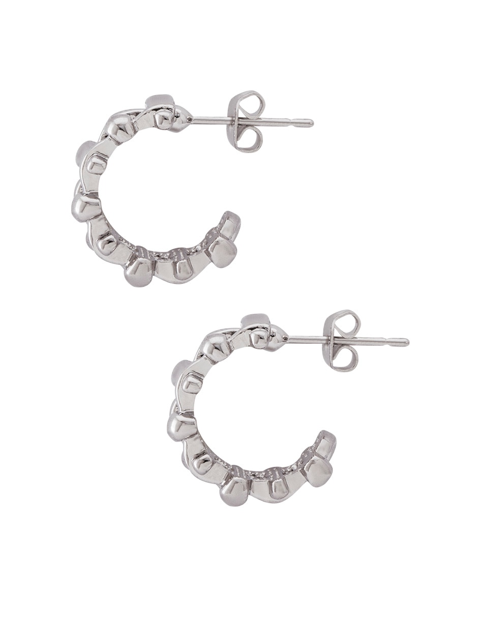 Aretes redondos con acabado baño de rodio 3
