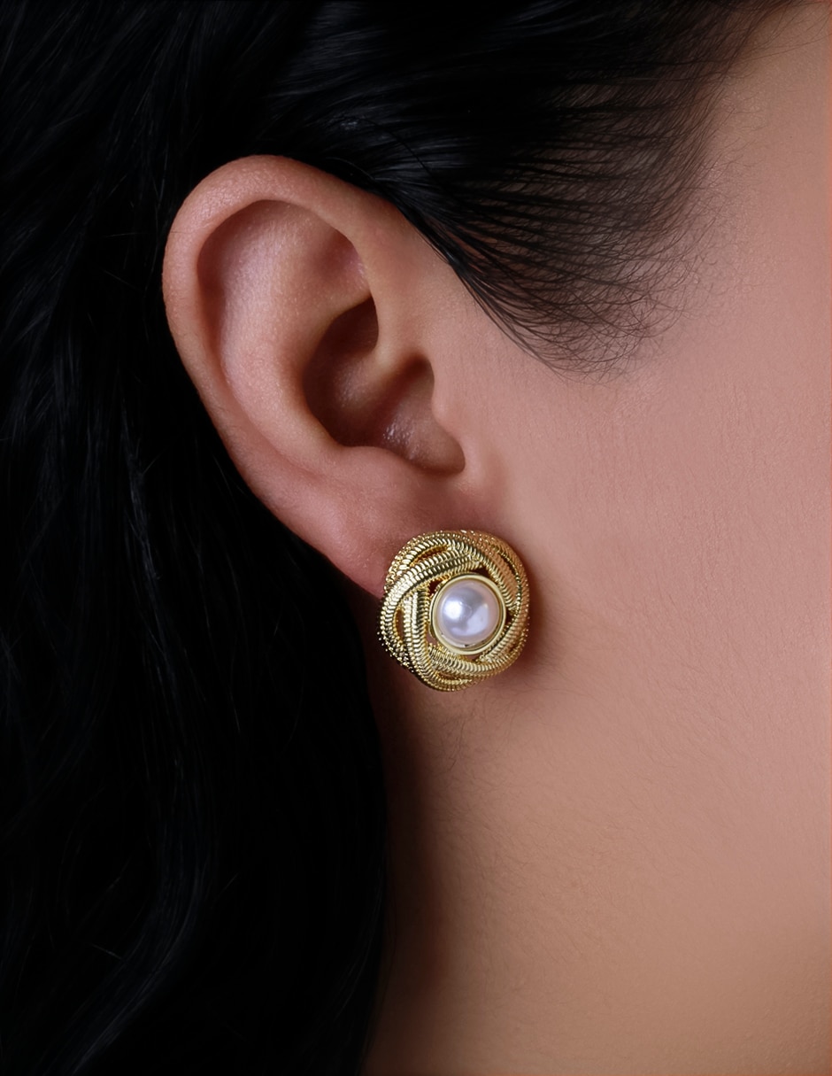 Aretes redondos con acabado texturizado 4