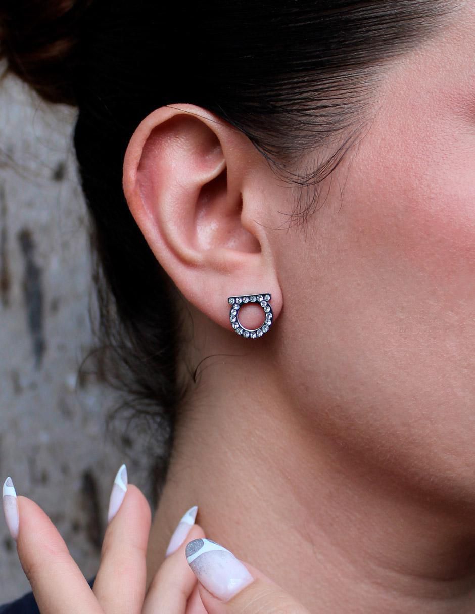 Broqueles con acabado lustre zirconia