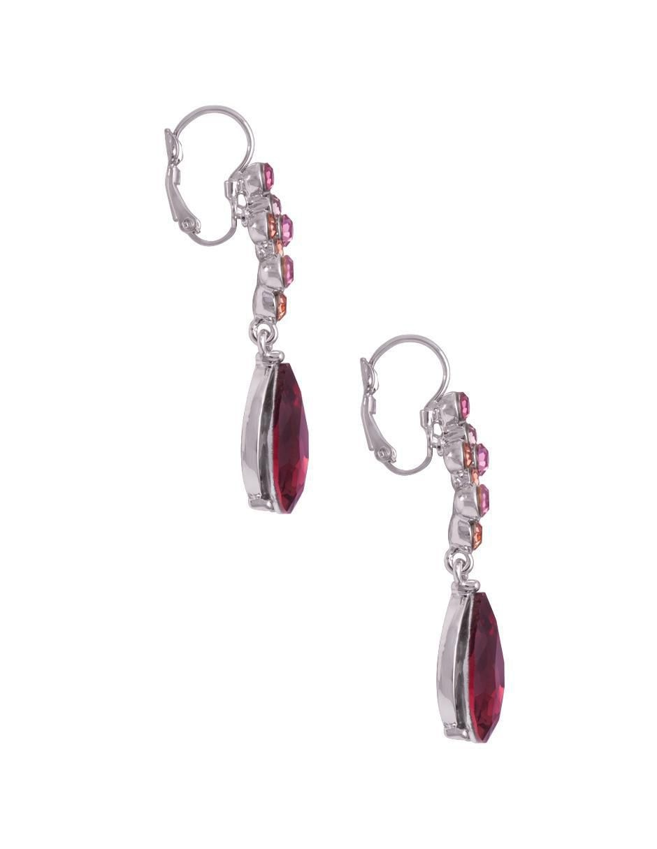 Aretes de gota con acabado baño de rodio 3