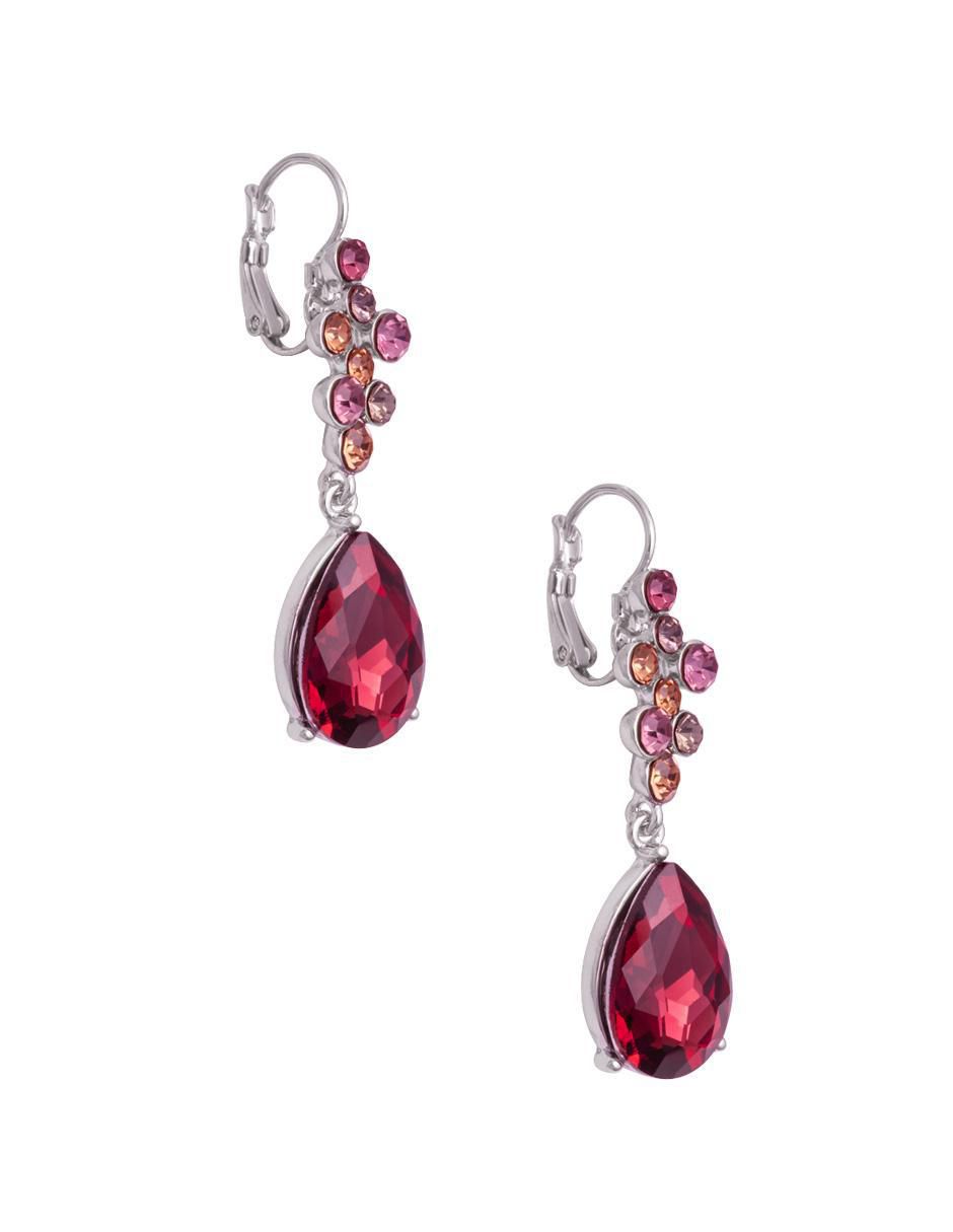 Aretes de gota con acabado baño de rodio 4