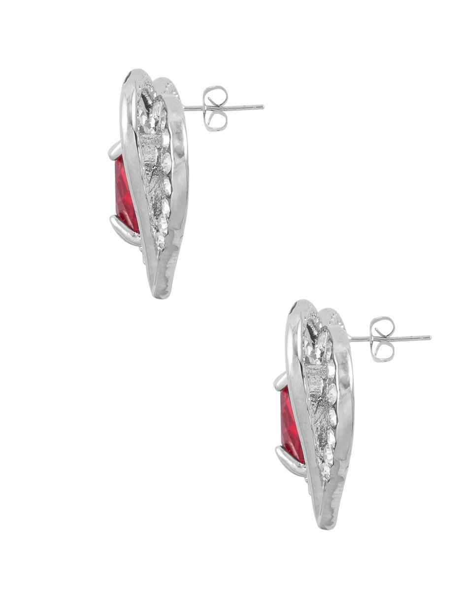 Aretes de corazón con acabado baño de rodio 3