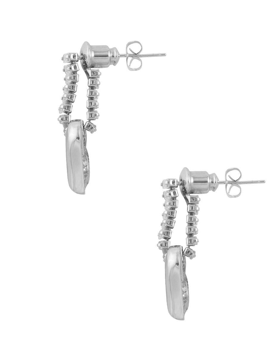 Aretes de corazón con acabado baño de rodio 3
