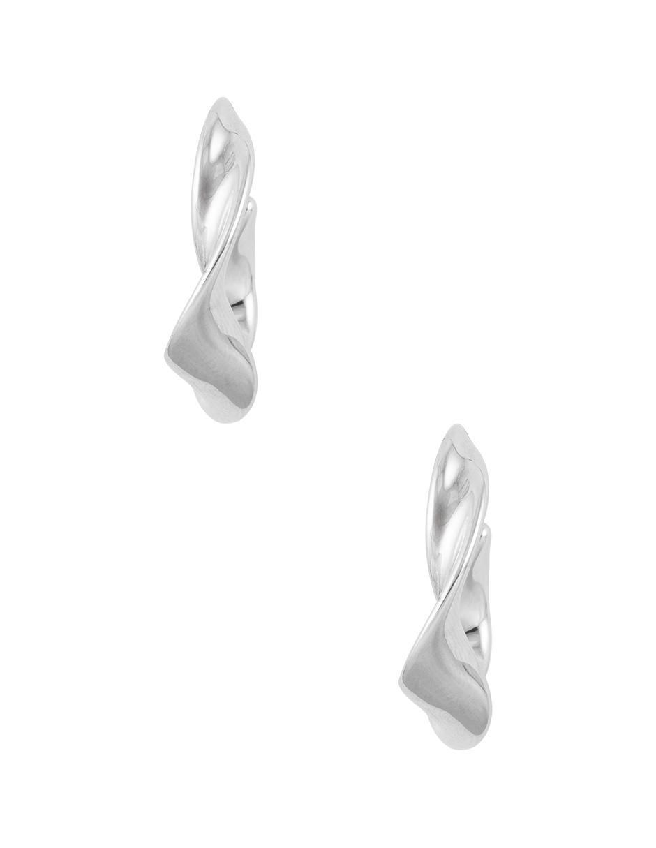 Aretes circulares con acabado baño de rodio 3