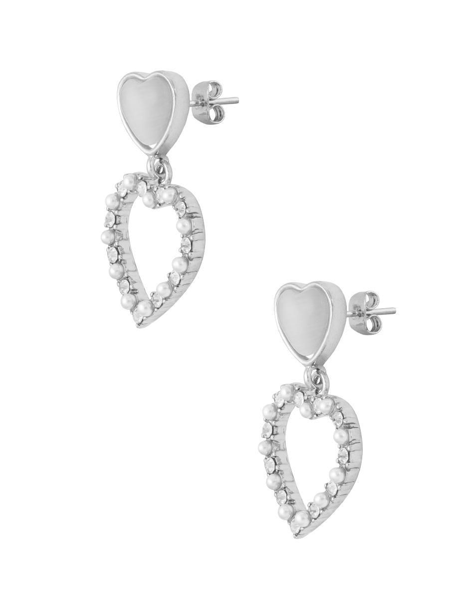 Aretes de corazón con acabado baño de rodio 4