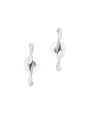 Aretes de media luna Map con acabado martillado