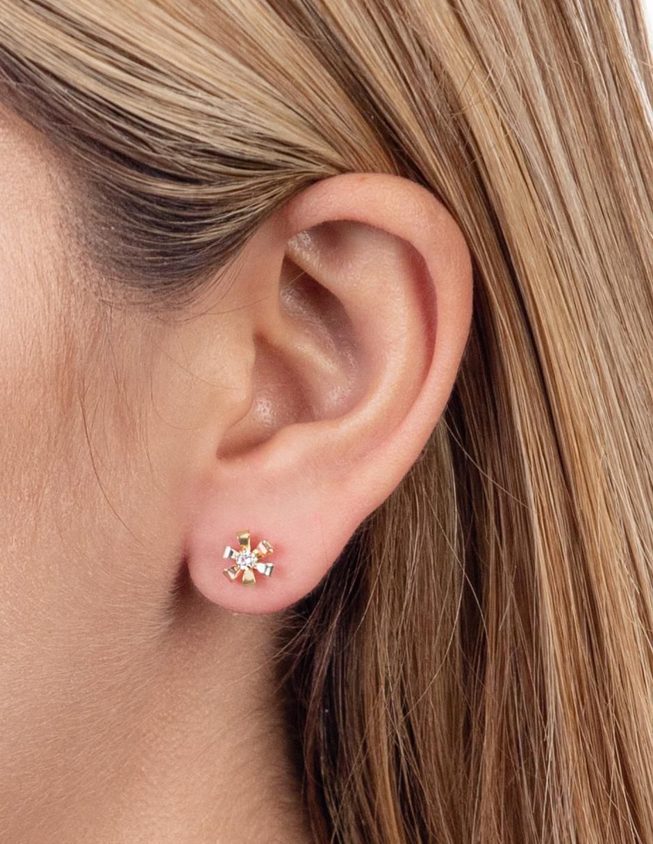 Broqueles de flor de oro 14 K con acabado brillante 4