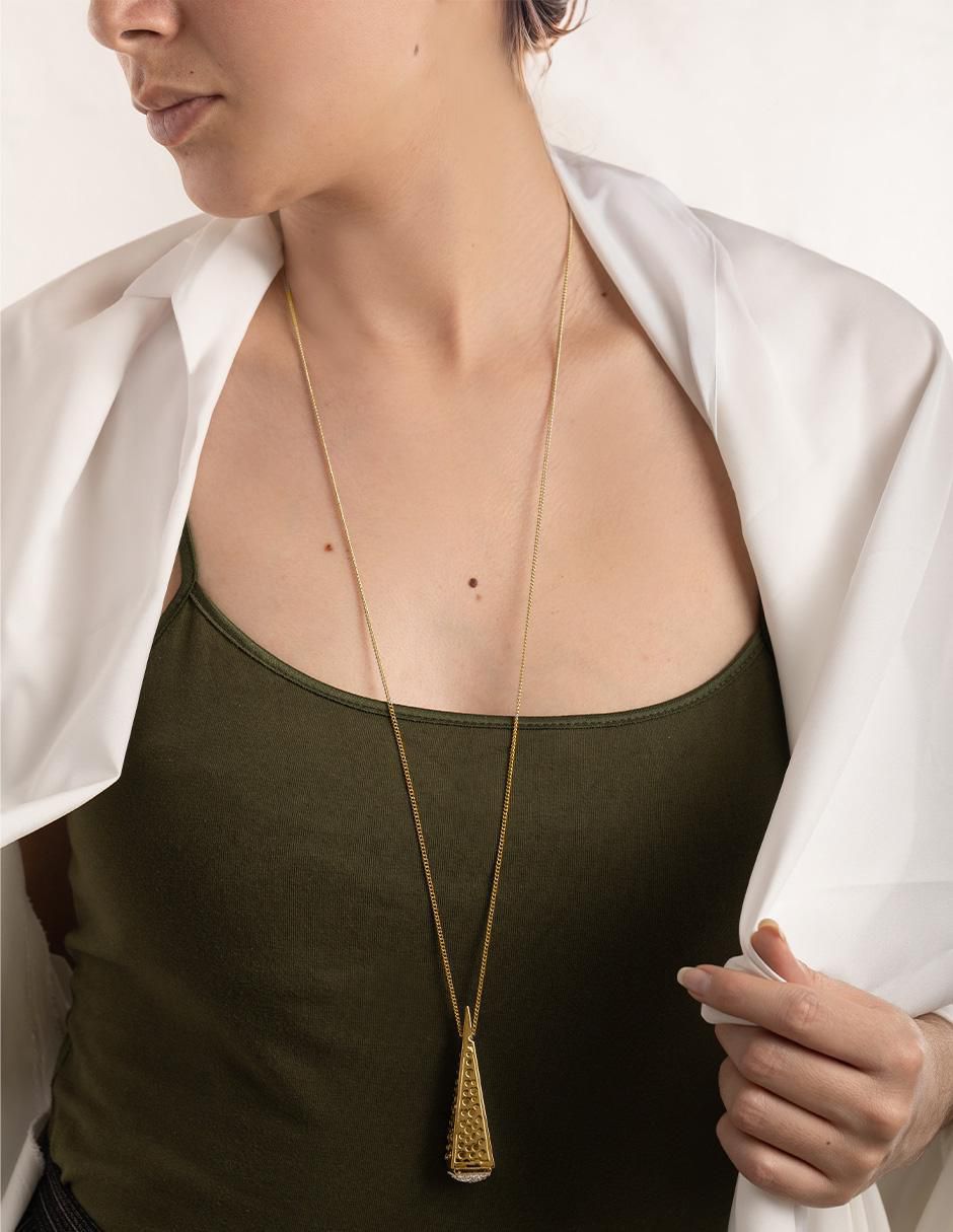 Collar 3