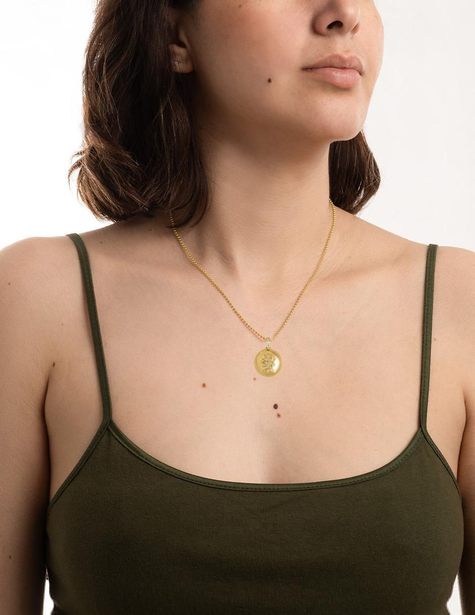 Collar con dije circular 3