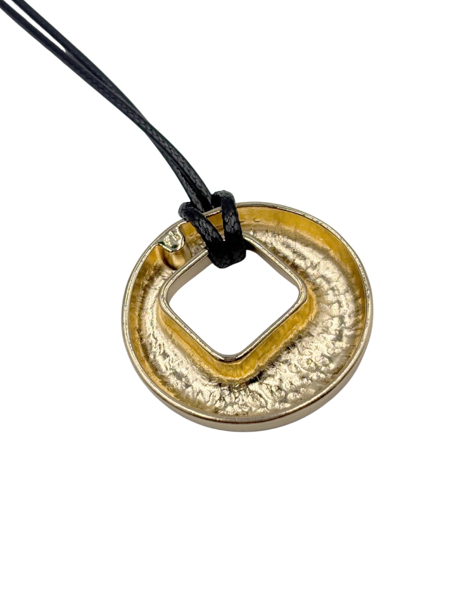 Collar 6