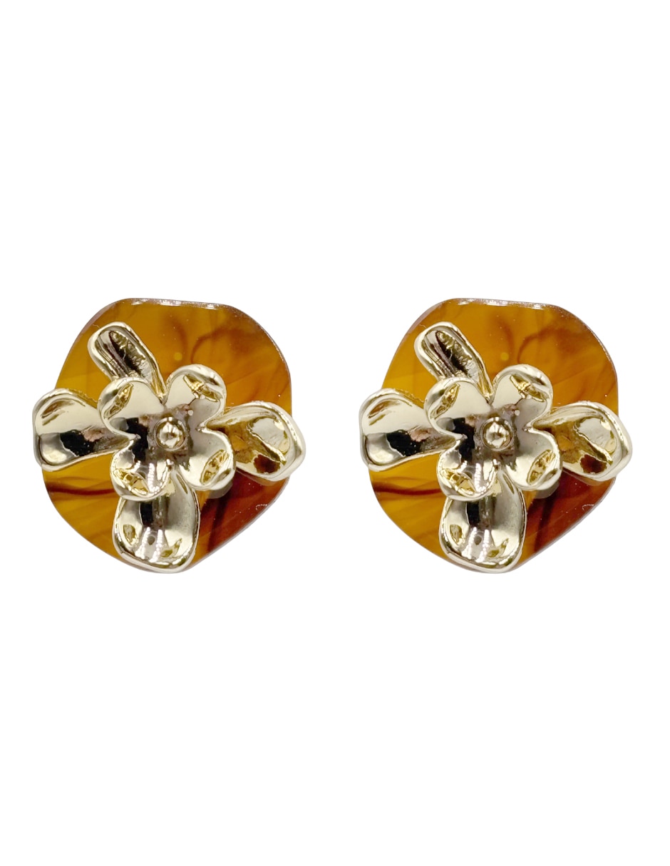 Aretes circulares con acabado martillado Aretes circulares con acabado martillado