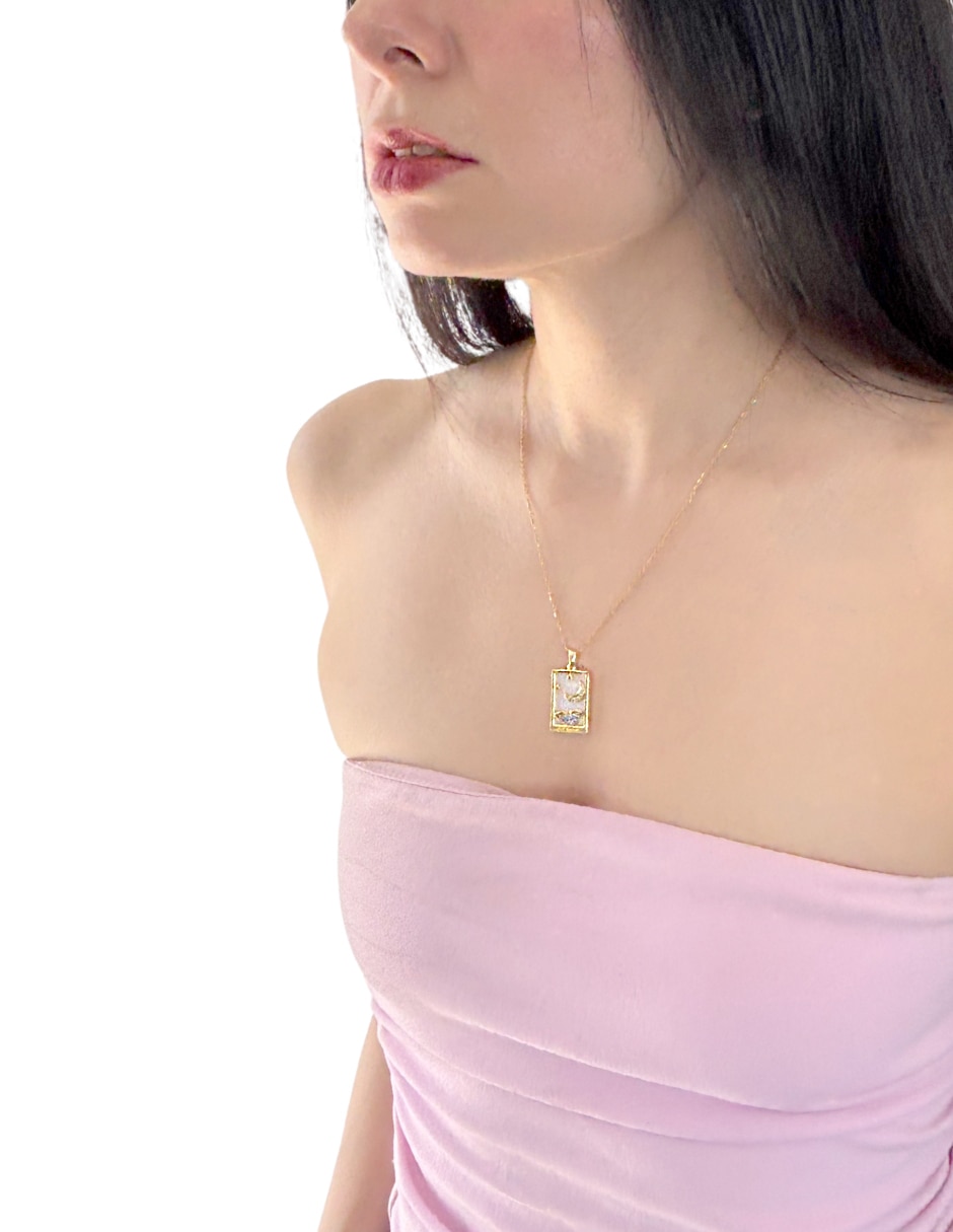 Collar con dije 3