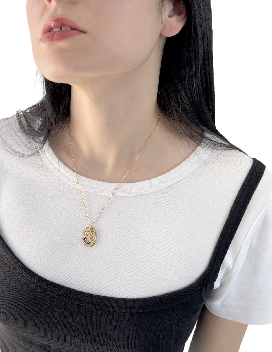 Collar con dije ovalado 4