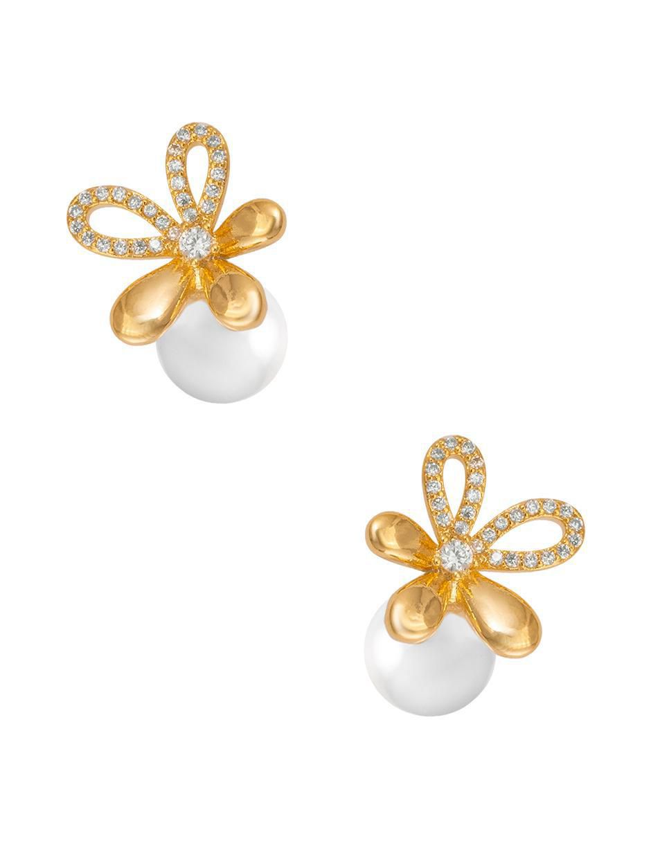 Broqueles de flor 18 K con acabado chapa de oro Broqueles de flor 18 K con acabado chapa de oro