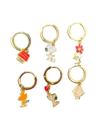 Set de aretes Snoopy con acabado texturizado