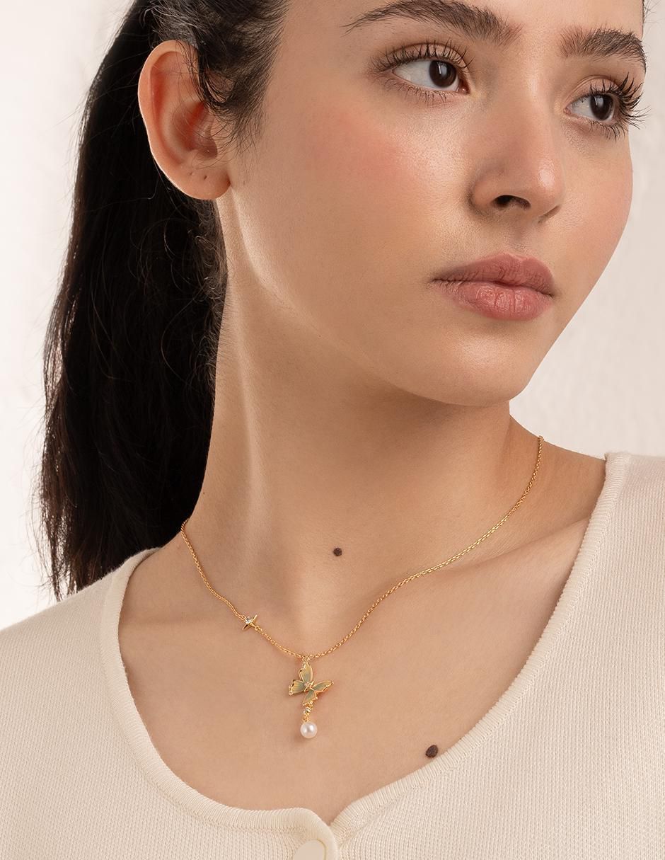 Collar mariposa 18 K 2
