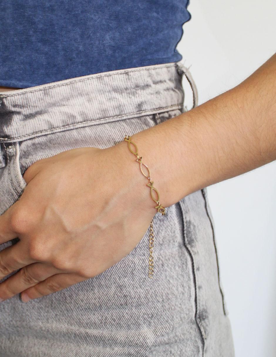 Pulsera Católica acabado brillante 4