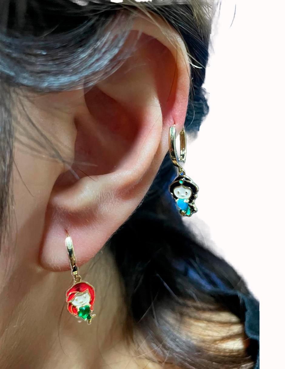 Set de aretes de princesa con acabado pulido 5