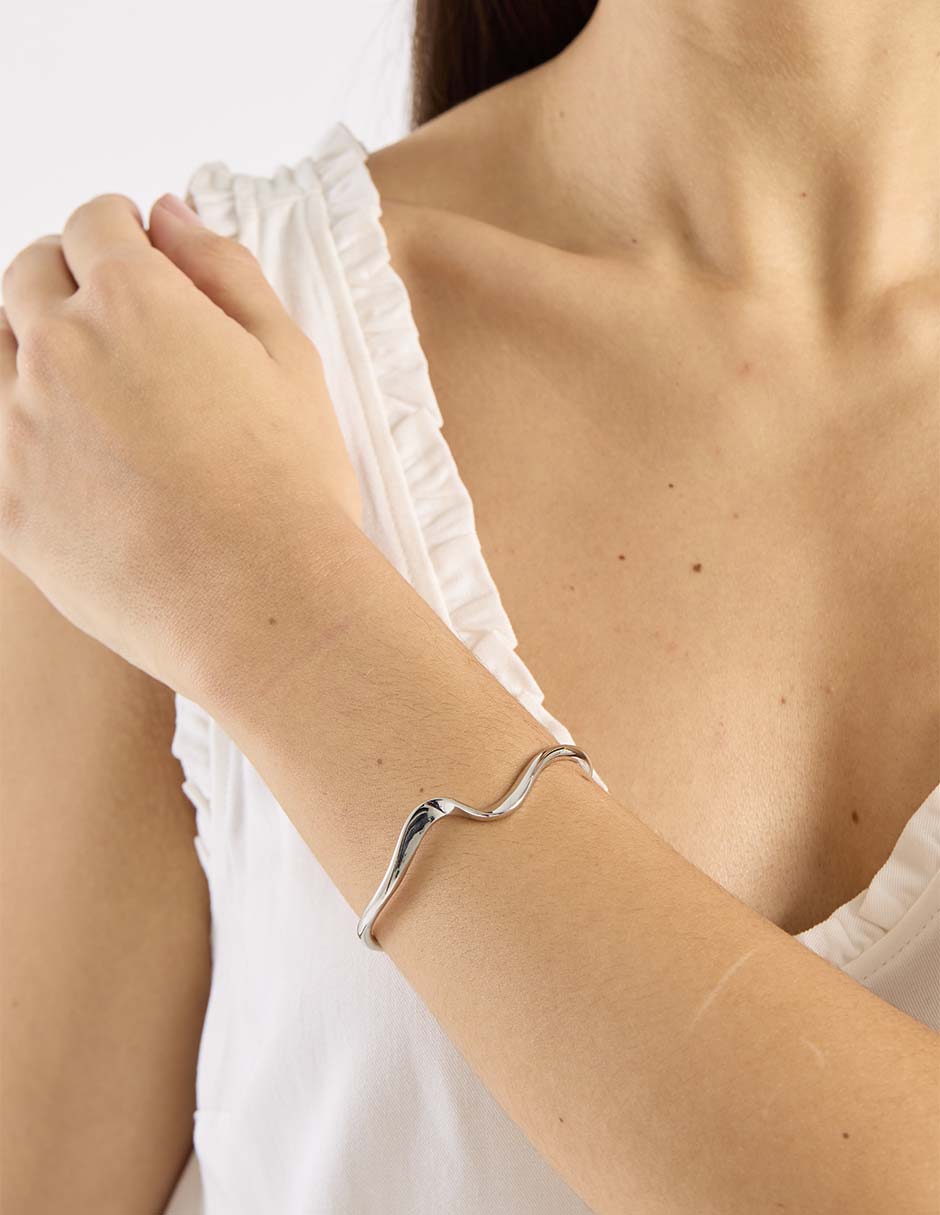 Brazalete con acabado brillante 6