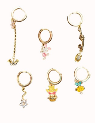 Set de aretes Winnie Pooh con acabado pulido