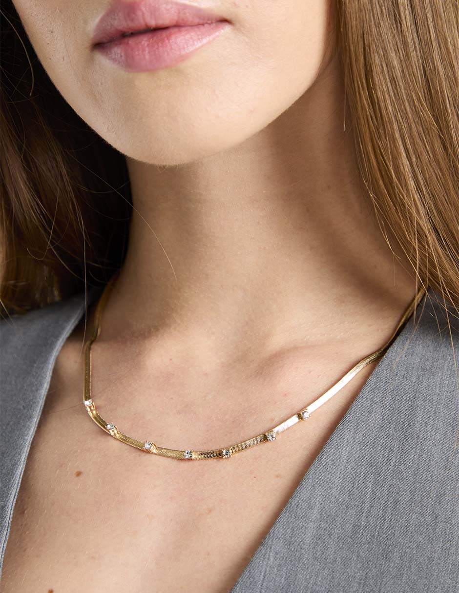 Collar 7