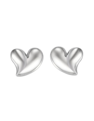 Aretes de corazón con acabado brillante