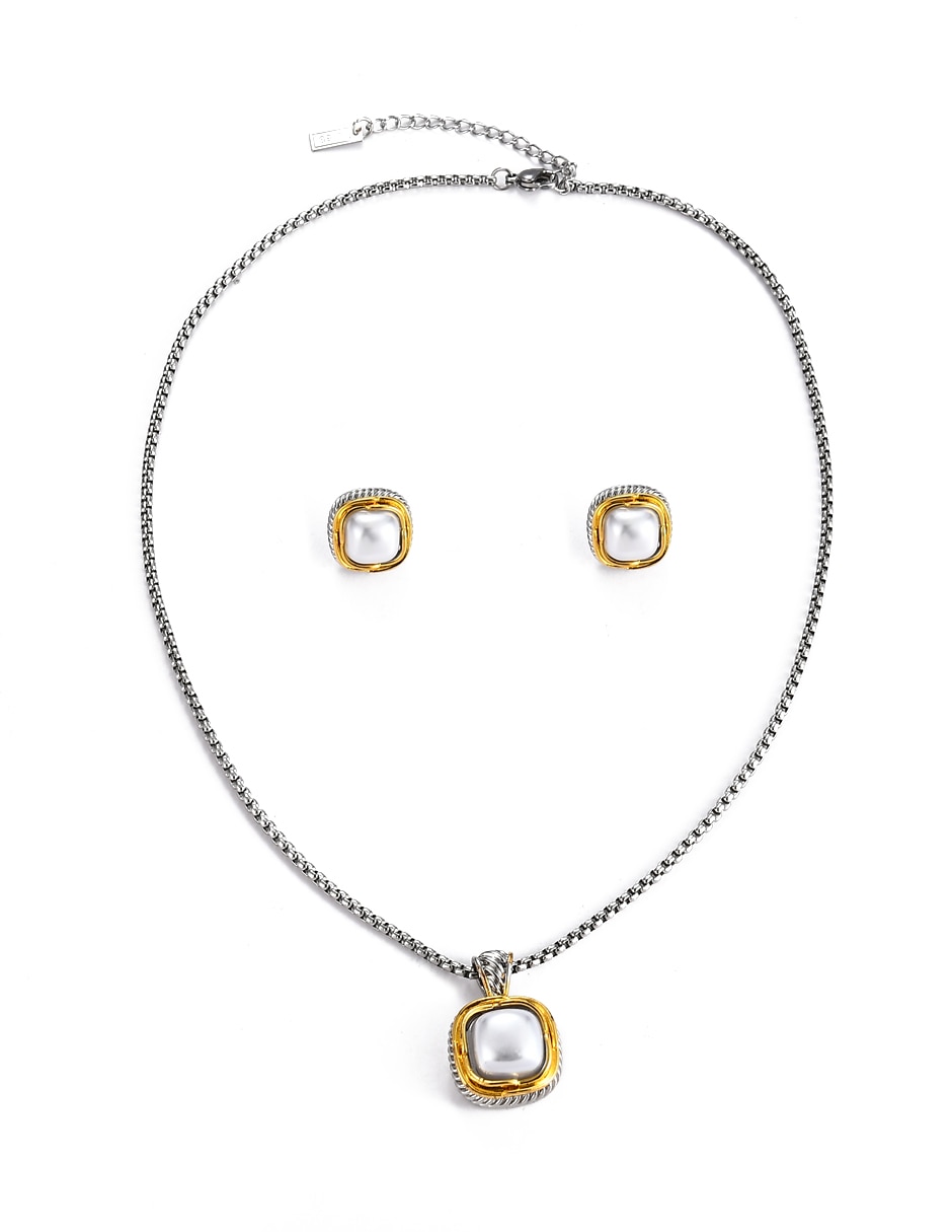 Aretes y collar cuadrado 5
