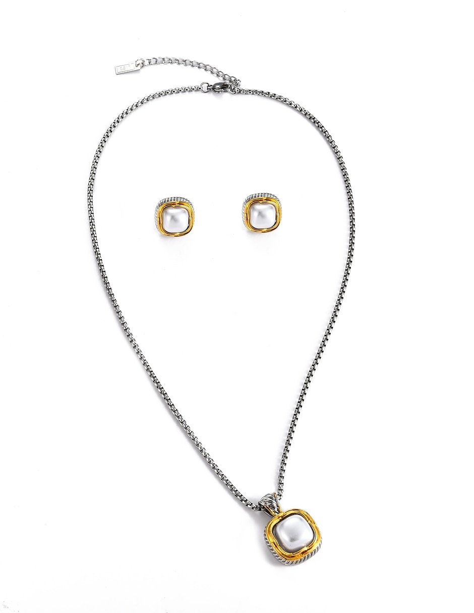 Aretes y collar cuadrado 6
