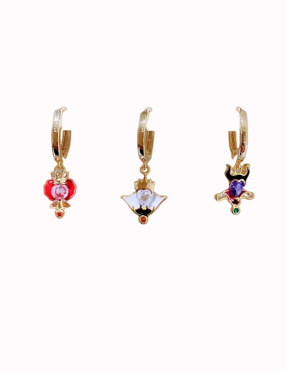 Set de aretes Villains con acabado pulido 3