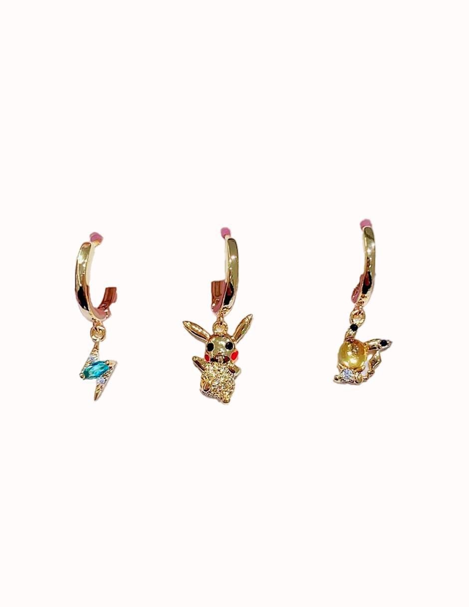 Set de aretes Pikachu con acabado pulido 3
