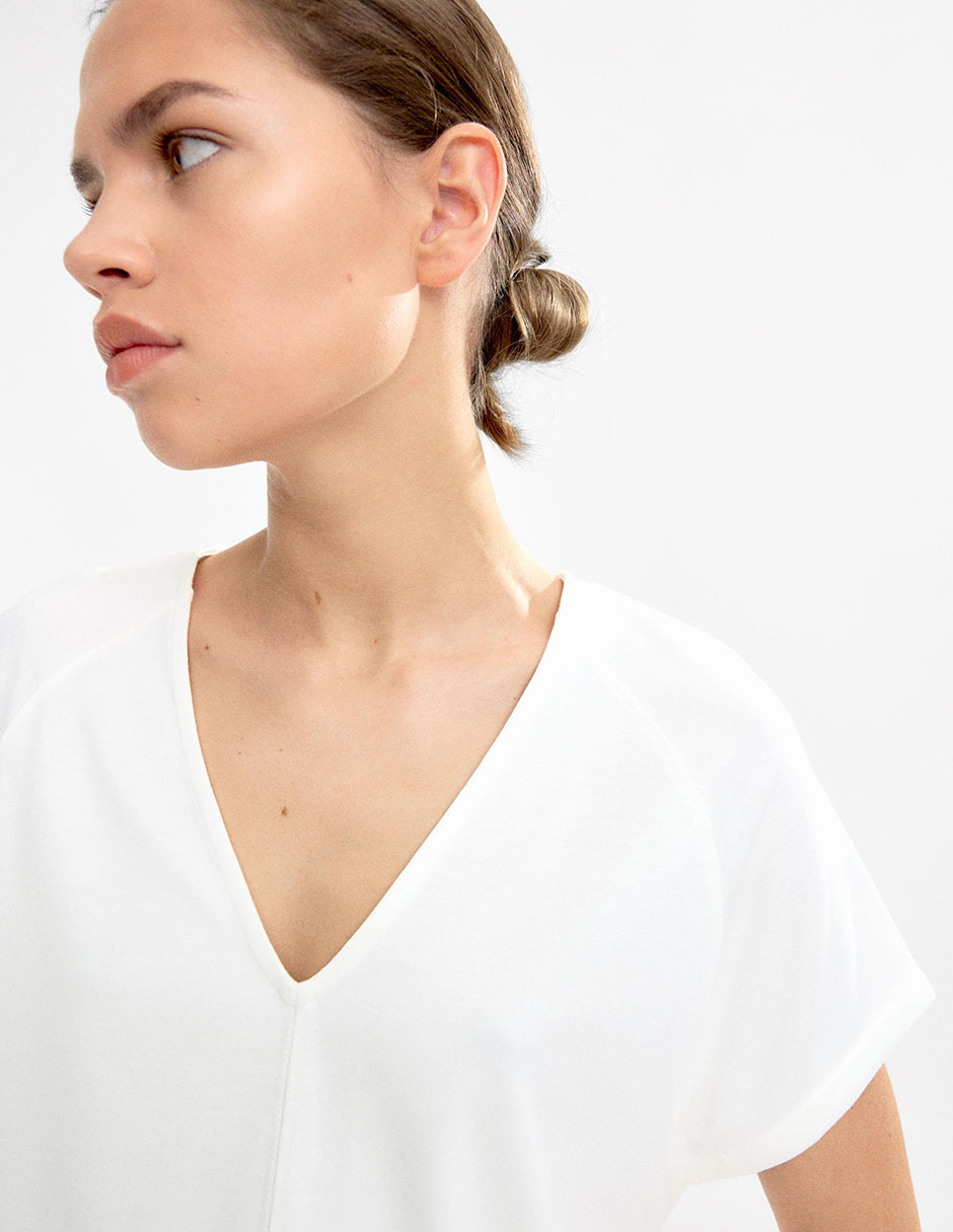 Playera manga larga cuello redondo para mujer 5