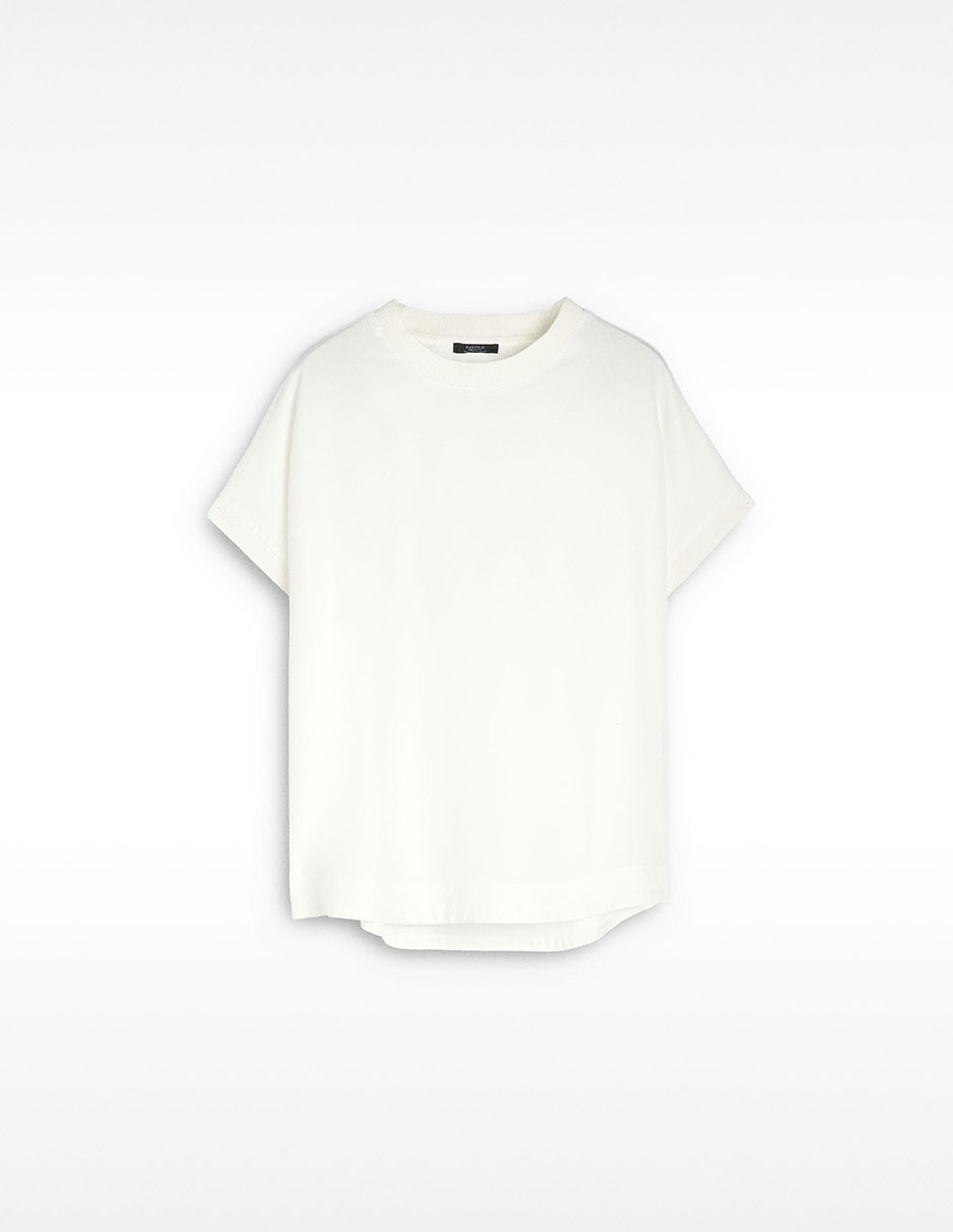 Top cuello redondo escote regular
