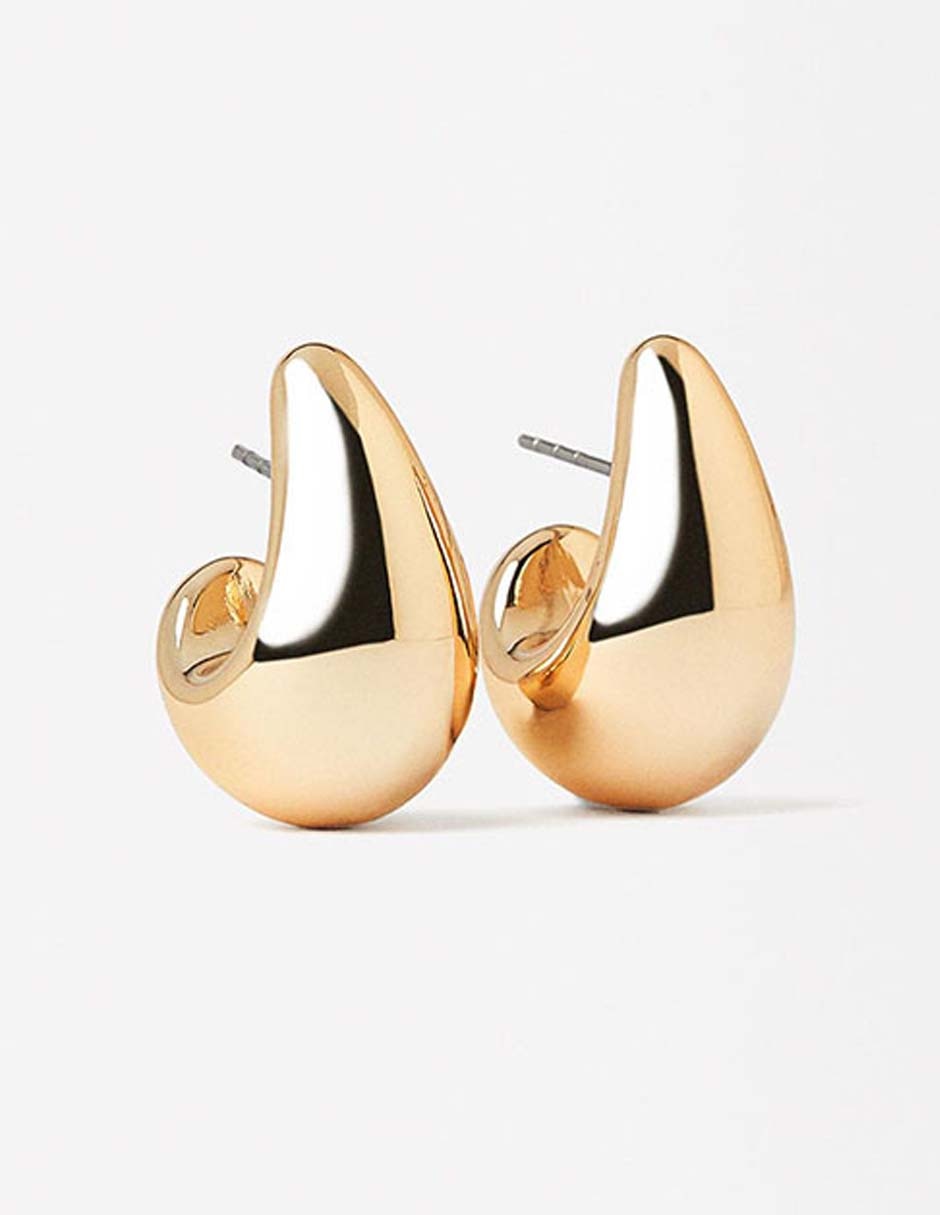 Aretes de gota con acabado brillante