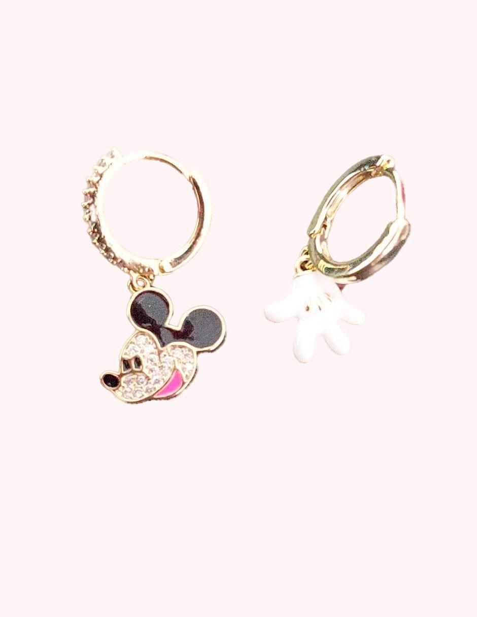 Set de aretes Mickey con acabado pulido 2