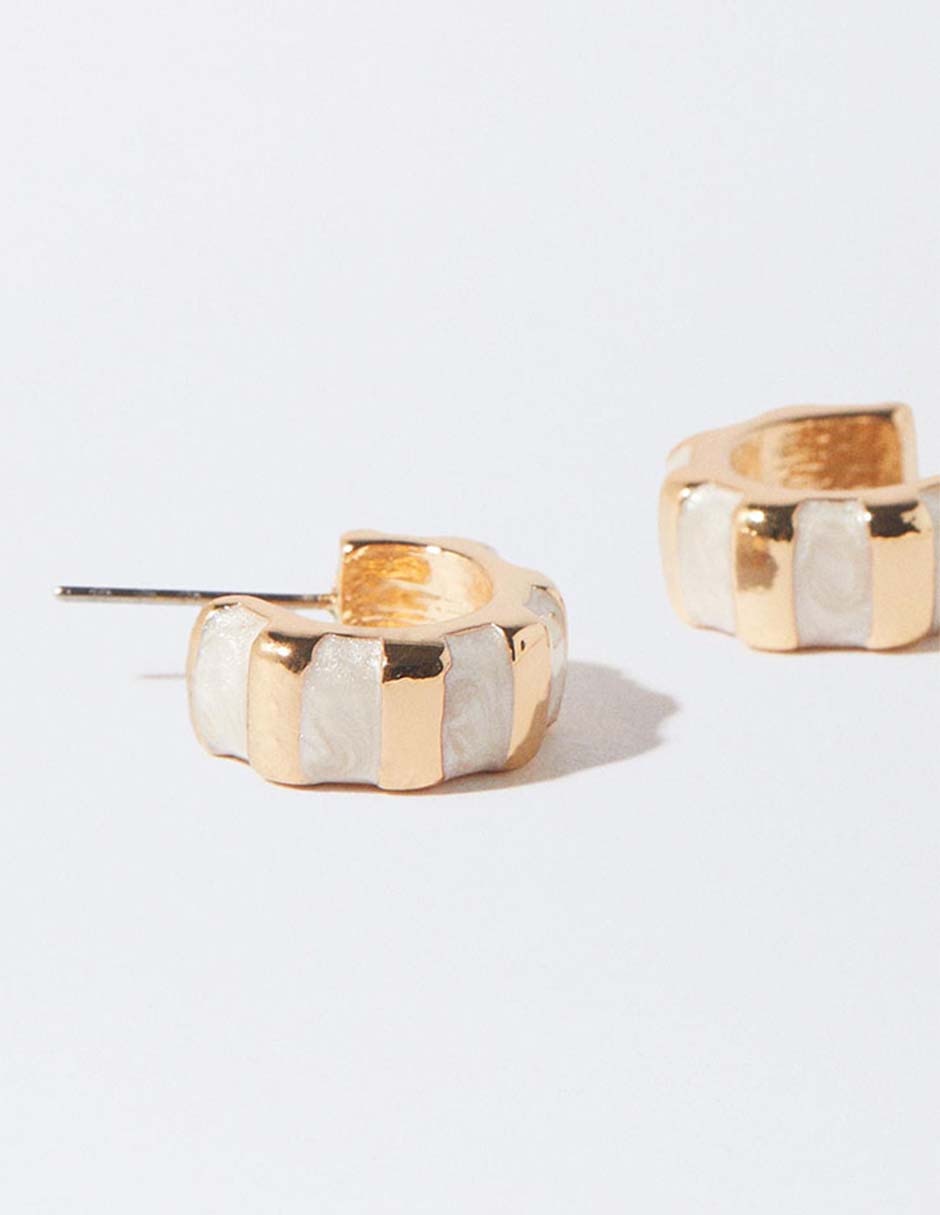 Aretes de aro ciruculares con acabado pavé 2