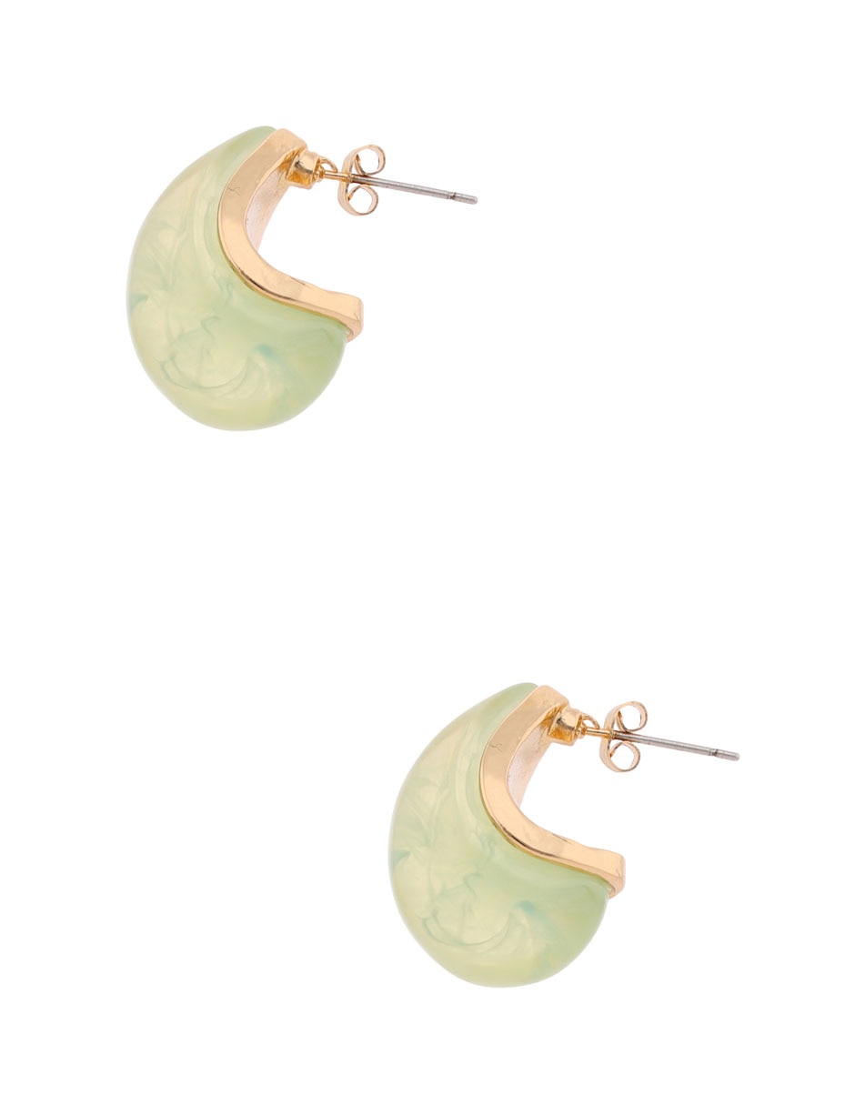 Aretes cortos con acabado pulido 3