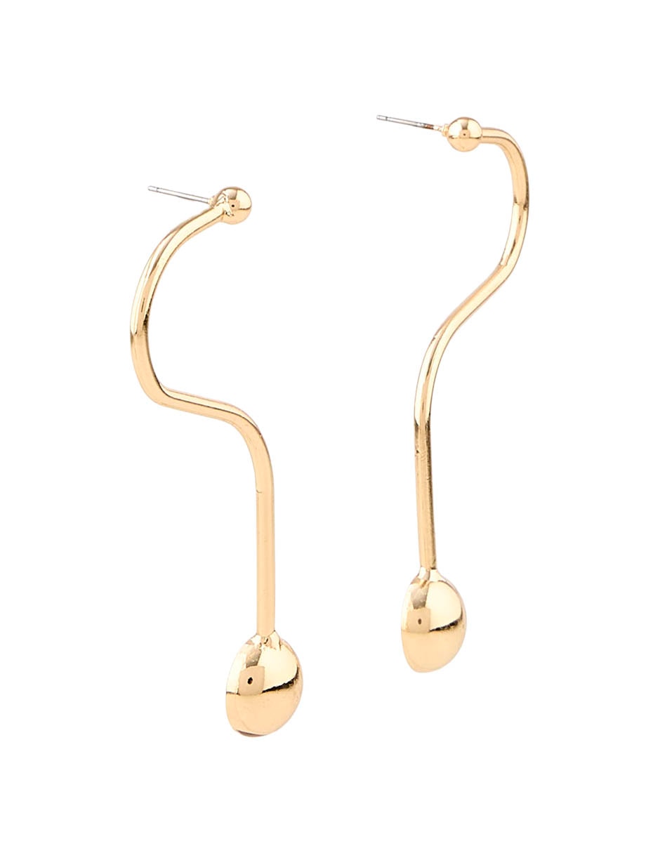 Aretes largos con acabado brillante 2