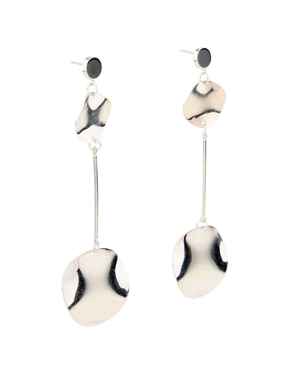 Aretes largos con acabado brillante 2