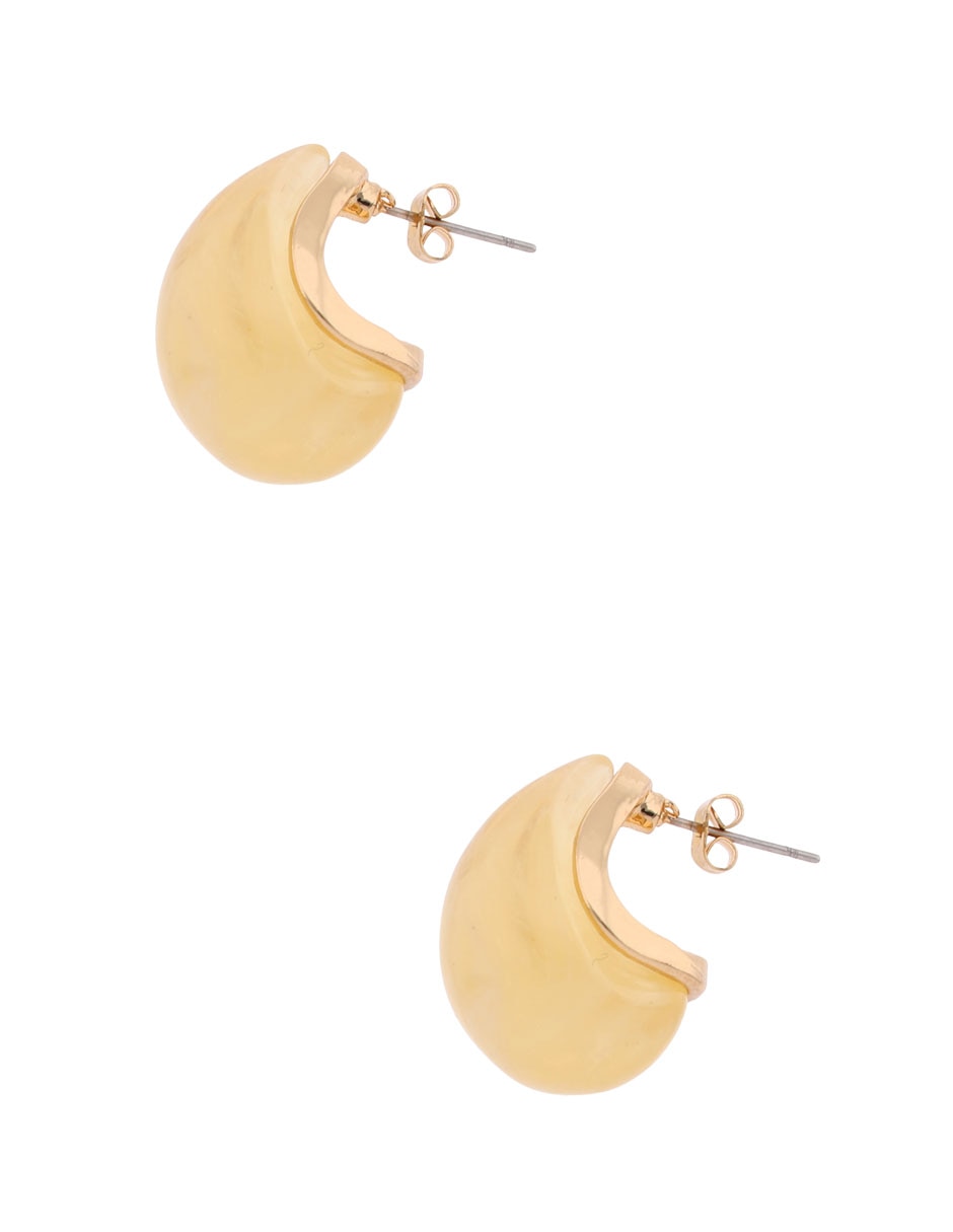 Aretes cortos con acabado pulido 3
