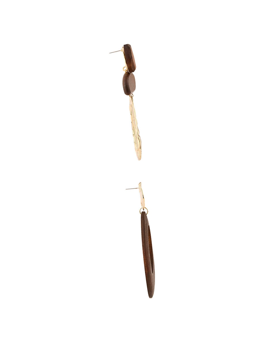Aretes largos Map con acabado martillado