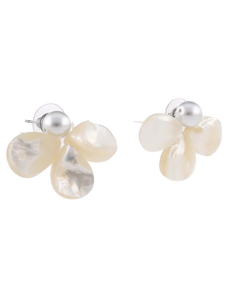 Aretes largos de flor 2