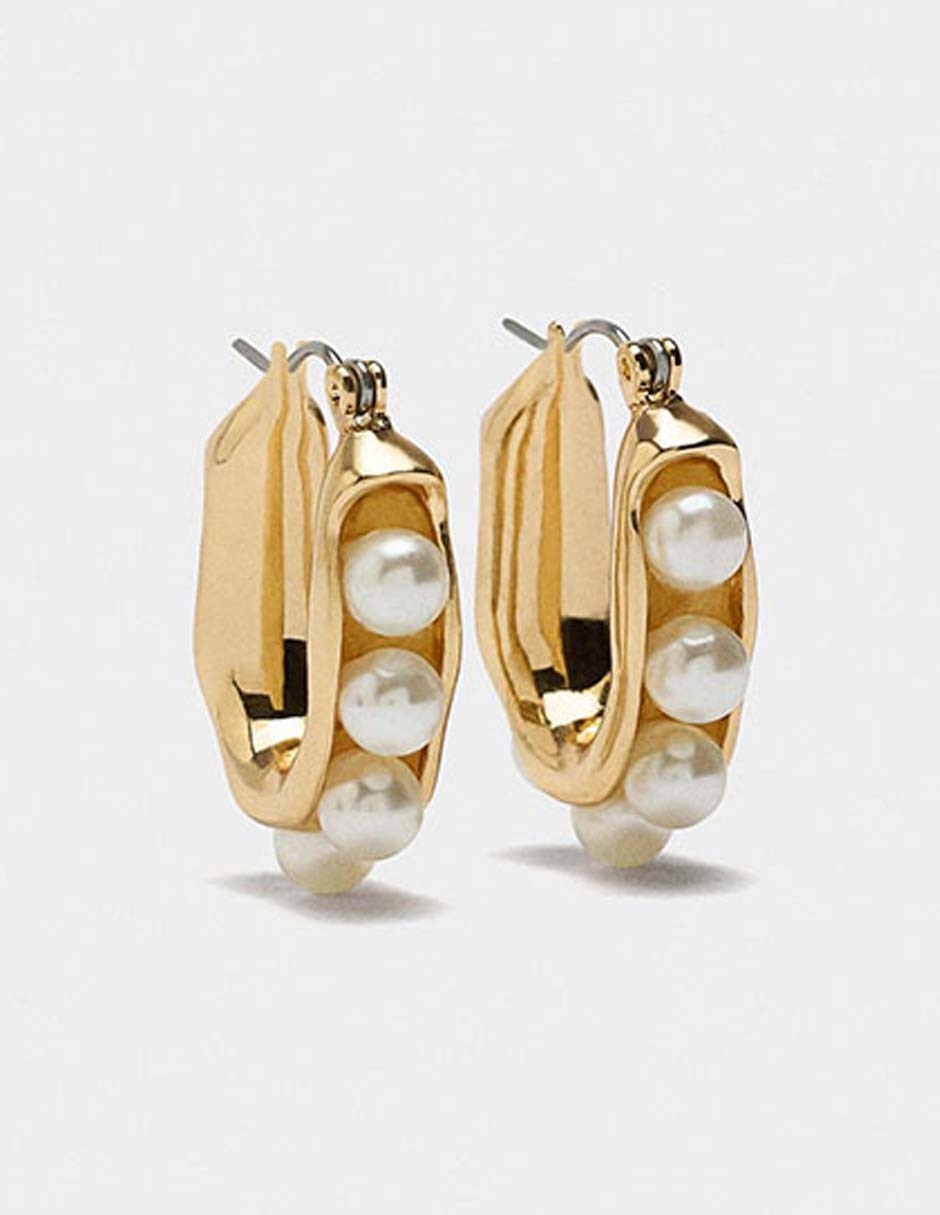 Arracadas con acabado pavé perla Arracadas con acabado pavé perla